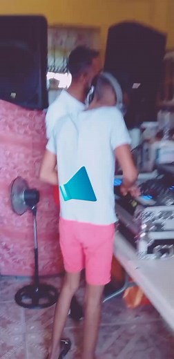 DJ Performance Video Featuring DJ Small Apache