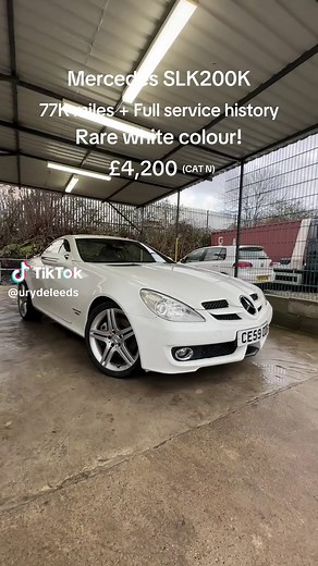 Mercedes SLK200 Kompressor: The Perfect Summer Convertible