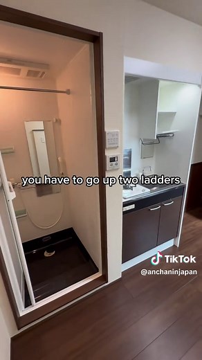 $425 Tokyo apartment tour: 10m² with loft and two ladders
