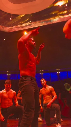 Our last night in Miami, follow us to see where we go next! 🔥 ✈️ 🇺🇸 #magicmikelivemiami #magicmikelivetour #magicmikelive #magicmikeslastdance #channingtatum