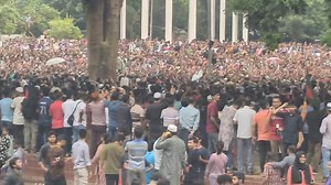 এই জনসমুদ্র তো থামার নয়! কেন্দ্রীয় শহীদ মিনার, ঢাকা বিশ্ববিদ্যালয়🇧🇩❤️। ©MD Robin Bhuiyan | Rhombus Parallel Science Hub