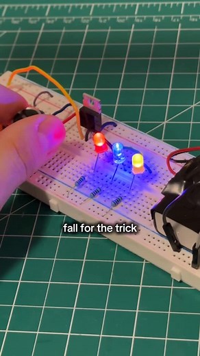 PLACITECH on Instagram: "This is such a clever trick 勞 #electronics #engineering #diy #pwm"