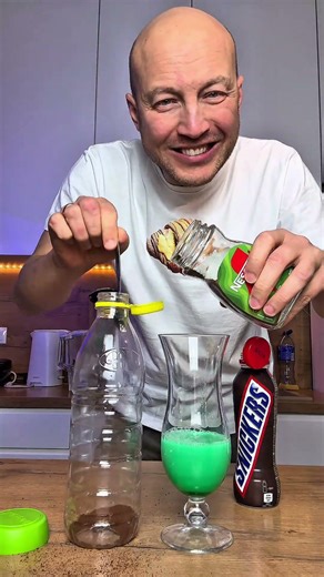 Snickers with iced coffee 😎 #asmr #drink #coffee #snickers