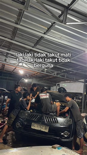 Bissmillah to alhamdulillah 😊 terimakasih selalu percayakan diesel anda dengan tangan kita ALAMAT DI GOOGLE MAPS “BENGKEL TUNER PROJECT WORKSHOP” PALEMBANG SUMSEL BUKA HARI SENIN - SABTU - Ganti Oli - Gurah Tuneup - Service Ringan - Electrical - Remap - Tuning ecu (stand alone) - Rewiring (susun kabel) - Service Kaki Kaki - Upgrade Suspensi - Custom Kaki Kaki - Pasang Airsuspension - Engine Build - Service Ecu - Pasang Piggyback - Overhoul Engine - Dll (Serba Bisa) NOTE : KITA MAU KERJA SANTAY 