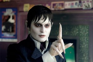 Dark Shadows: movie review ( trailer)