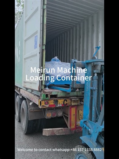 China Ladder mesh machine and Hanger machine loading container for our Middle East customer#machine