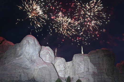 For the first time since 2020, fireworks return to Mount Rushmore ahead of July 4