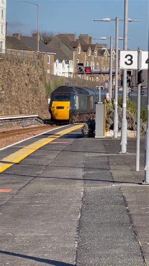 48K views · 1K reactions | Time is short, if you want to ride on a ‘Castle’ class High Speed Train. They are being withdrawn in the second week of December 2025. They will be replaced by the underwhelming class 175 DMUs. #trains #diesellocomotive #railway #fblifestyle #vintage #class43 | Adrian Watson | Facebook