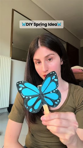 DIY flapping butterfly🦋 #crafts #easydiy #kidscrafts #spring #teachersoftiktok