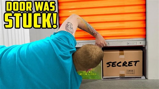 I Bought a Storage Unit BLIND! The Door Was Stuck! This is What I Found! | Treasure Hunting With Jebus