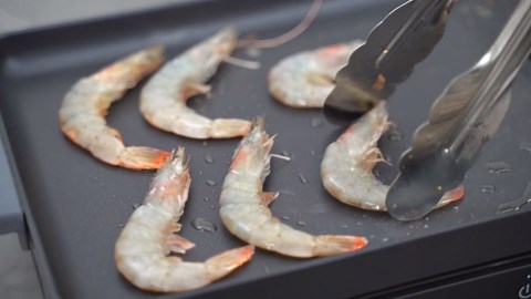 Induction Cooktop TWO Burner with Removable Cast Iron Griddle Pan Non-Stic,Portable Double Induction Cooktop with Timer&Digital Temperature Control,Black