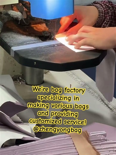 The process of making women bags in factory #bag #womenbags #bagmaking #bagfactory #customerservice