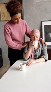 2.9K views · 196 reactions | Na Kubi se bolest nikada ne leči samo lekovima. Tamo se leči i duša. Zato smo u Dr Cubano kreirali besplatan priručnik „Snagom uma protiv raka“ — vodič psihološke podrške za pacijente i njihove najbliže. Preuzmite ga besplatno na našem sajtu  Jer borba sa bolešću nije samo fizička — već i mentalna. | Dr Cubano | Facebook