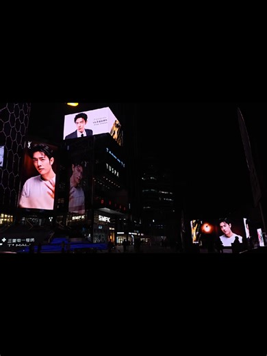 Tổng hợp Màn hình Led/ Poster của Tiêu Chiến x YSL Skincare #肖战 #xiaozhan #tieuchien Cre: xhs/watermark