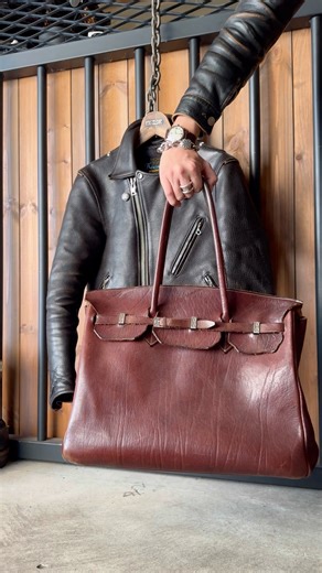 革ジャンに合うレザーBag！！Dutch Leather Company🙇