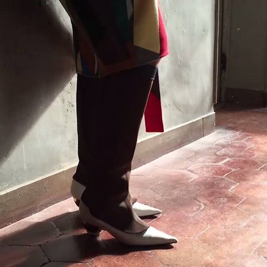 Behind the scene of Marni Fall/Winter 2016-17 advertising campaign. A closer look at the collection now available in boutique and on Marni Online Store bit.ly/Marni_FW16collection | Marni