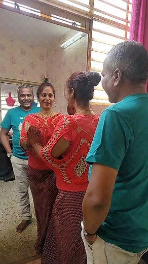 Gombe Dumbi on Instagram: " ನನ್ ಲವ್ ನಲ್ಲಿ ಬಿದ್ರೆ ಸಾಯ್ತಿಯಾ"