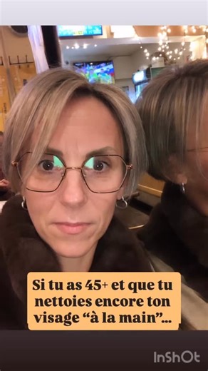 Pascalou | Soin peau +45 & Glow on Instagram: "Si tu as 45+ et que tu nettoies encore ton visage “à la main”… écoute-moi ! Après 45 ans, la peau change. Et ce que beaucoup de femmes ignorent, c’est que… 👉 Le nettoyage devient encore plus important. Parce que si la peau est mal nettoyée : • le teint reste terne • la peau marque plus vite • les soins pénètrent moins • et la routine “ne donne rien” Moi, j’ai vu une vraie différence quand j’ai commencé à utiliser LumiSpa régulièrement. Ce n’est pas