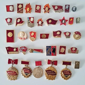 Soviet Vintage Badges With Lenin, USSR Patriotic Pins, Soviet Era, Komsomol Badge, Сommunist Badge, Soviet Memorabilia, October Revolution - Etsy