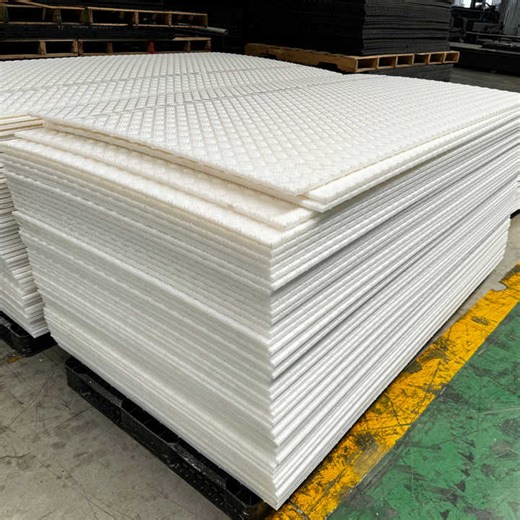 HDPE Ground Protection Mat Composite Hollow Heavy-Duty Interlocking Durabase Crane Megadeck Mat