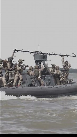 U.S. Marines Conduct VBSS Training | US Forces Shorts
