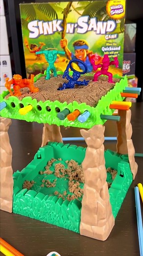Kinetic Sand Board Game Sink N' Sand - Family Fun Gaming
