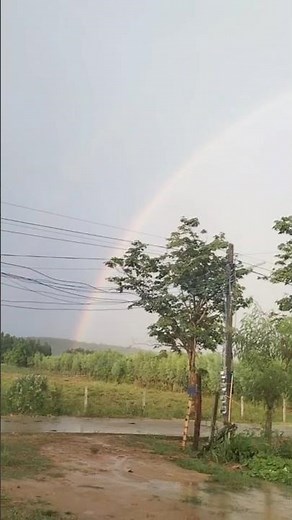รุ้งกินน้ำหลังฝนหยุดสวยมาก#รุ้งกินน้ำ #รุ้งแปดสี #รุ้ง #คุณน้ำเต้า