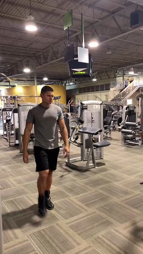 My Leg Is Now Broken. #gym#funnyvideo#PrimeDayDealsDance#TubiTaughtMe#viral#foryoupage