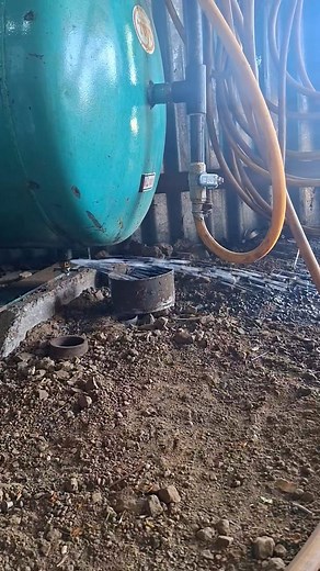 Watch The Sludge Drain! 🤮 Compressor Tank Cleaning. #AirCompressor ​#DirtyCompressor #TankCleaning #compressorhealth #farmmachinery #reelitfeelit #agriculturelife | Nitin Wagh