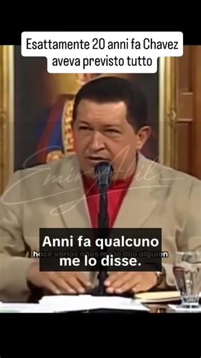 Anni fa Hugo Chávez spiegava pubblicamente cosa stavano preparando contro di lui. Diceva che gli avrebbero cucito addosso l’etichetta di narcotrafficante per delegittimarlo, isolarlo e rendere accettabile un intervento diretto. Spiegava anche il passo successivo: rimuovere il presidente, portarlo via, presentarlo al mondo non come capo di Stato ma come criminale. Contro di lui non hanno fatto in tempo. Ma lo stesso schema è stato applicato dopo, punto per punto, contro Nicolás Maduro. Quello che