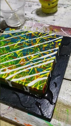 "De la idea al lienzo: Mi proceso creativo 🖌️ #AbstractArt #Decoración"
