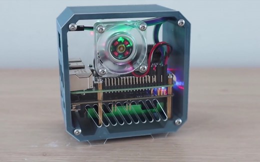 【树莓派/极客DIY】内置UPS和统计显示的迷你Raspberry Pi服务器