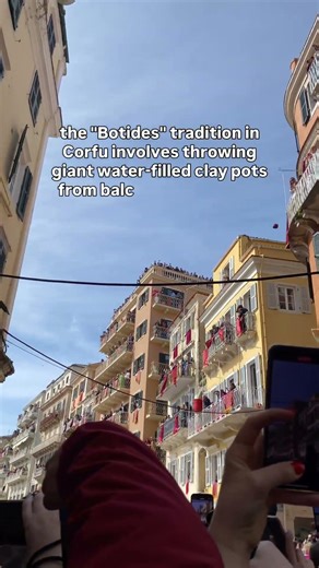 It’s good luck to take a piece of a broken pot home!🤫 Download Druiter, your local travel buddy🍀🤳