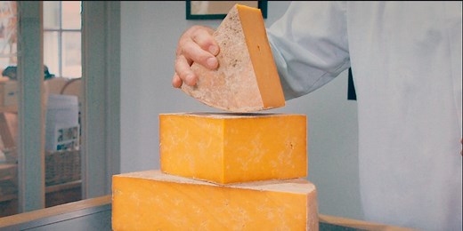 How traditional Red Leicester cheese is made in the UK