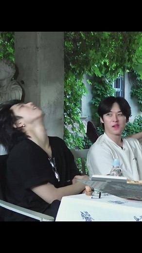 Han Jisung & Lee Know Relationship Moments