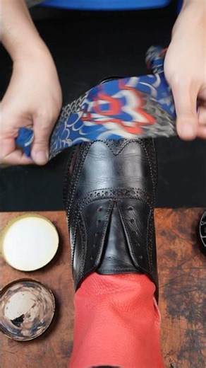 VERY OLD Shoes getting AMAZING Mirror Shined (Satisfying) #asmr #shoeshine #asmr