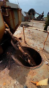 550K views · 5.6K reactions | Ship Anchor Chain ️⚠️掠 #shipbreaking #navy #reels #seafarers #ships #beach #marine #gadanishipbreaking #Ship #viralreels #reels | Gadani Ship Breaking Yard | Facebook
