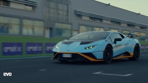 Lamborghini Huracan STO vs. Porsche 911 Carrera S, track vs. street