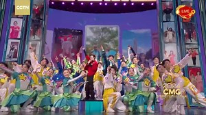 101K views · 367 reactions | Are you ready to share your New Year highlights? China Media Group (CMG) held the 2024 Spring Festival Gala on Friday evening on the eve of the Chinese New Year, and the event featured the song "Let's Share" which is all about sharing the joy of the New Year. And you can do that with the Loong Year Loong Dance challenge. Sing, dance and move like the dragon! #SpringFestival2024 #SuperNight2024 #SpringFestivalGala #YearOfLoong | China Plus Culture | Facebook