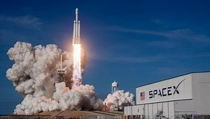 Elon Musk successfully launched the world's most powerful rocket Falcon Heavy (VIDEO) - Freedom