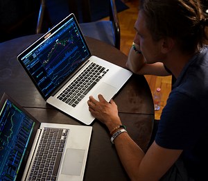 【国际】YIS全球金融与投资挑战 - 阿思丹（ASEEDER）—中国领先的国际素质教育平台