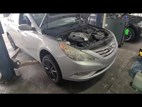 2011-2014 Hyundai Sonata 2.0T oil change // how to change your engine oil #DIY