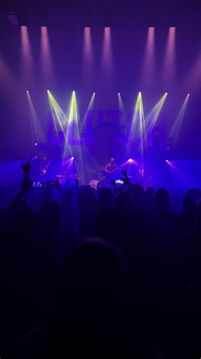 #heavymetal #rockandroll #rock #fypシ #livemusic