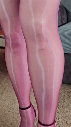 Cecilia De Rafael pantyhose