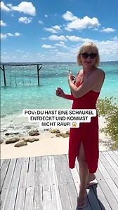 Does she really have to stand in the ocean? 😳🤷‍♀️ #maldives #NokuMaldives #fyp #maldives #pov