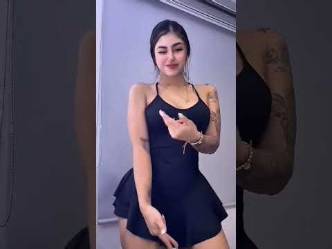 Manuela Cadavid | Inspiring Plus Size Model Biography & Fashion Icon Journey