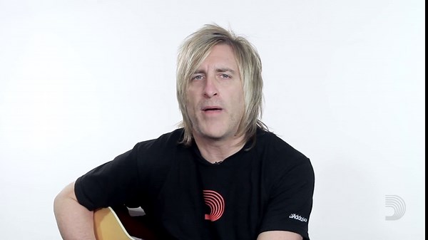 D'Addario Accessories O-Port Sound Enhancement for Acoustic Guitar, Large, Black