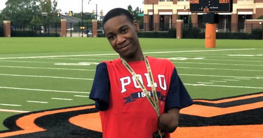 Armless basketball player sets his sight on a new sport