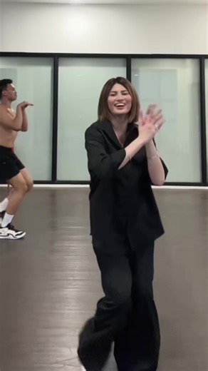 🙈☺️ wait for it @Scottie Thompson #plenty