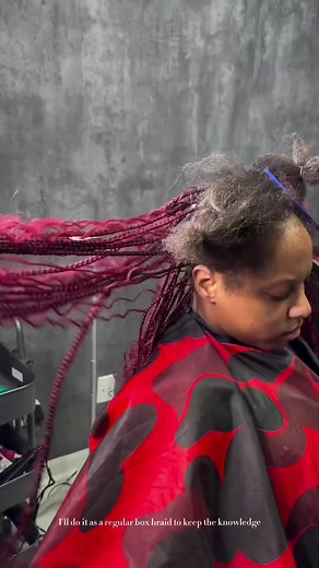 Stunning 99J Knotless Braids for a Boho Chic Summer Look